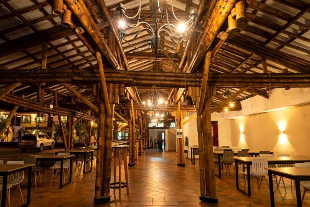 Hotel Vanguardia Natural El Cairo  Exterior foto